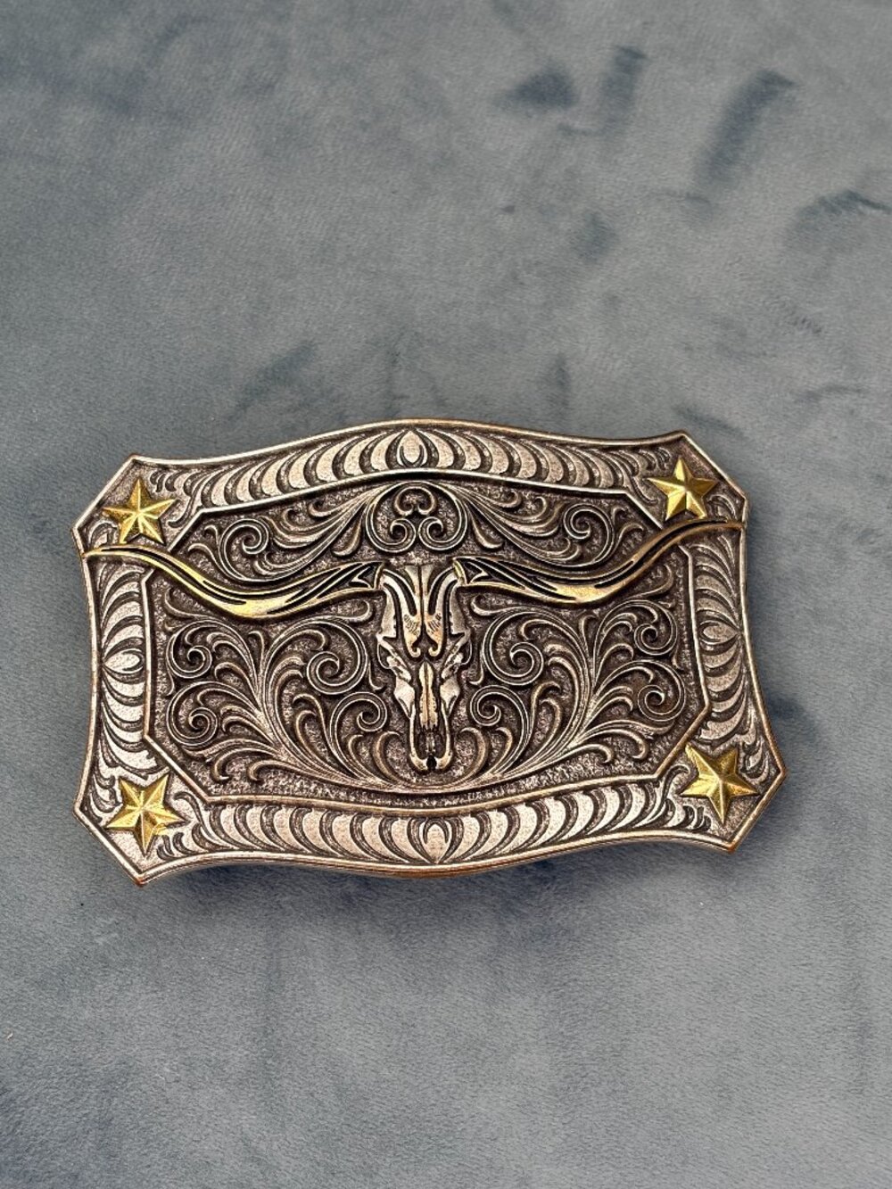 Montana Silversmiths Longhorn Crest Filigree Attitude Belt Buckle